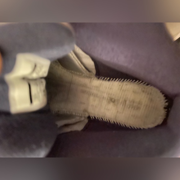 Jordan Wolf Grey Blue University 12’s - Picture 6 of 7